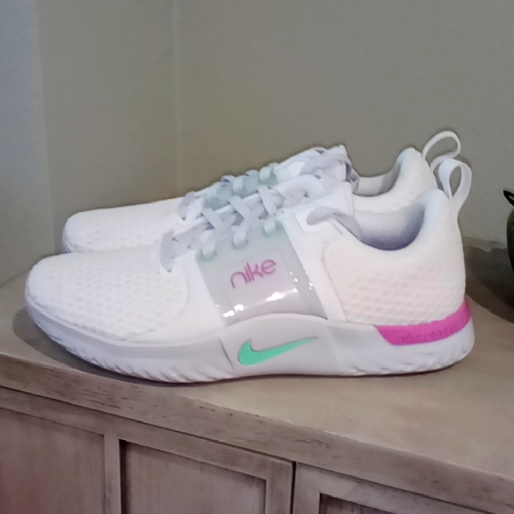 WMS Nike Renew Size 9